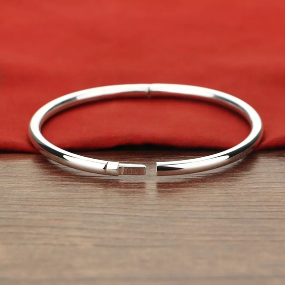 NEW Classic Hinged Bangle Bracelet | 925 Sterling Silver - Picture 5 of 12
